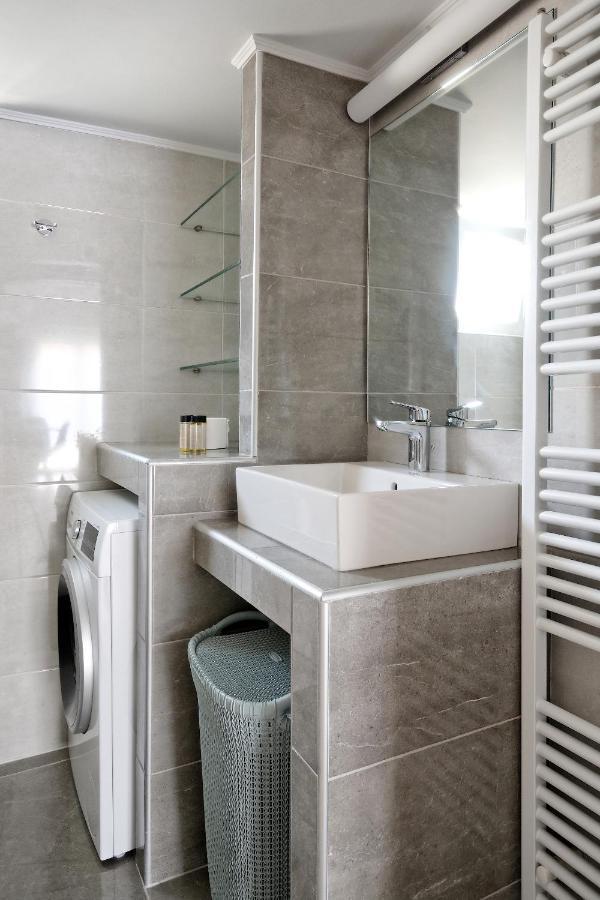 Poseidon Residence Атина Стая снимка
